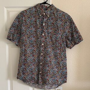 Vibrant Floral Button-Down Shirt for Men